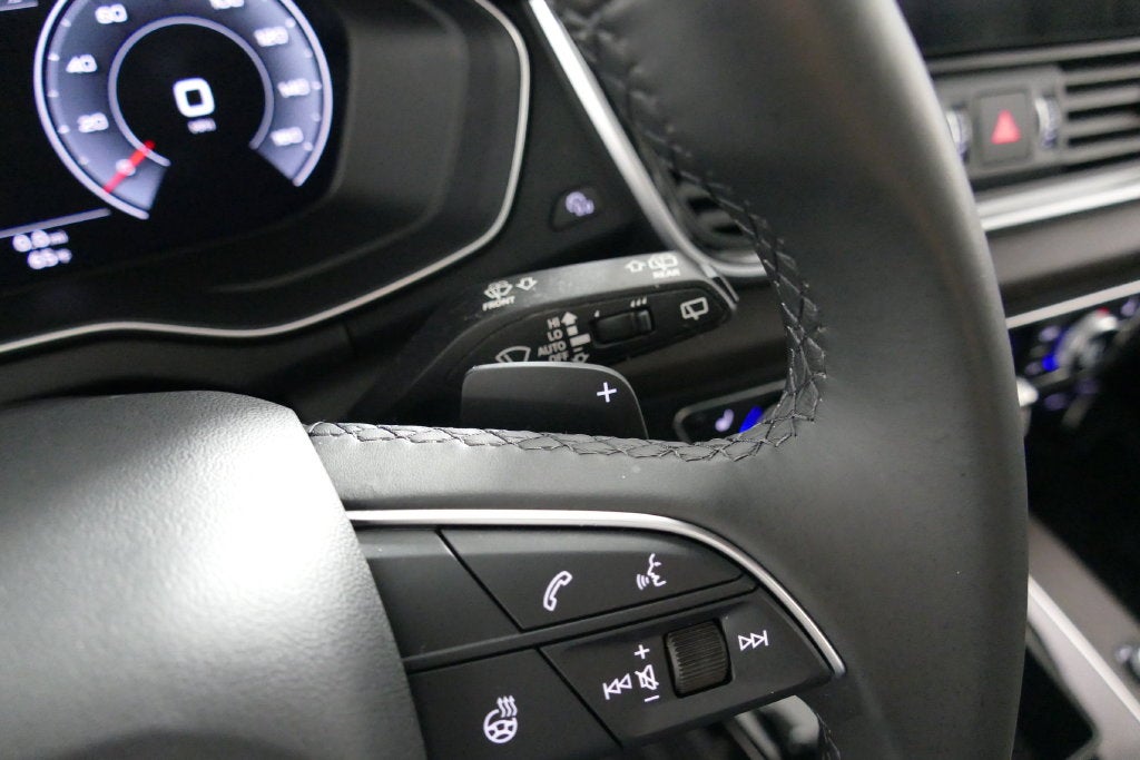 2024 Audi Q5 45 S line Premium quattro