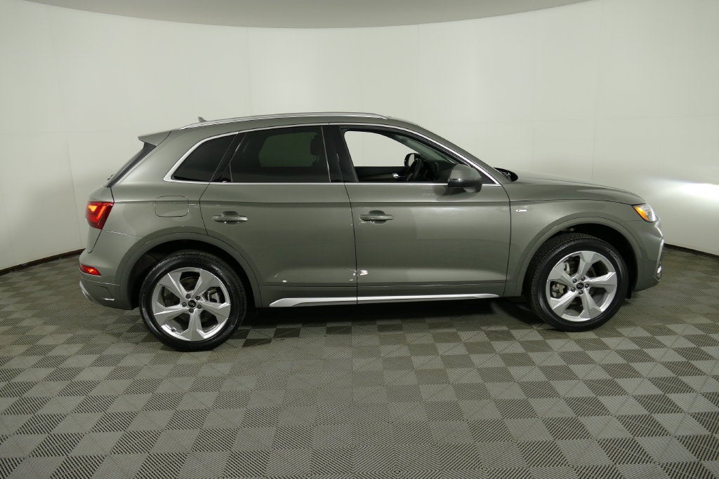 2024 Audi Q5 45 S line Premium quattro