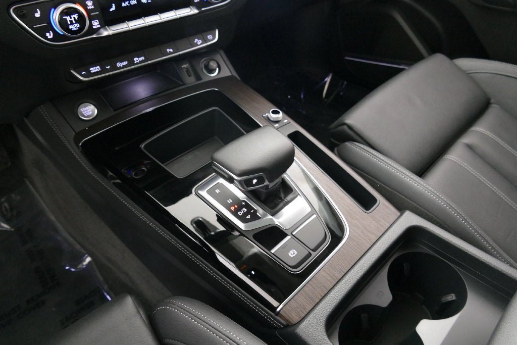 2024 Audi Q5 45 S line Premium quattro