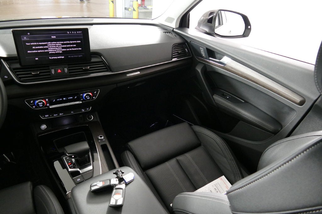 2024 Audi Q5 45 S line Premium quattro