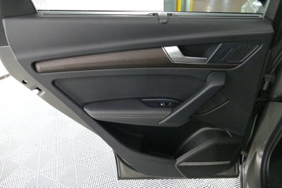 2024 Audi Q5 45 S line Premium quattro