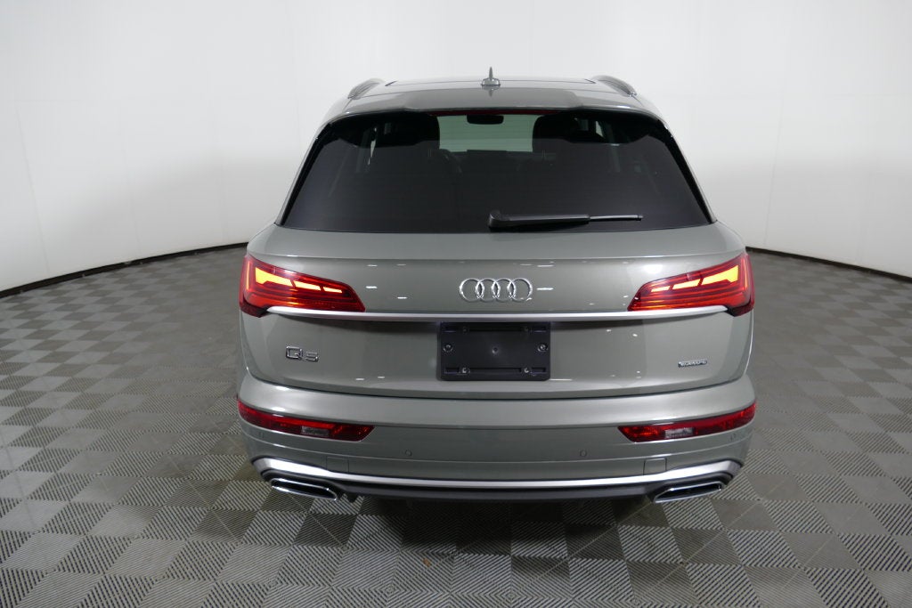 2024 Audi Q5 45 S line Premium quattro