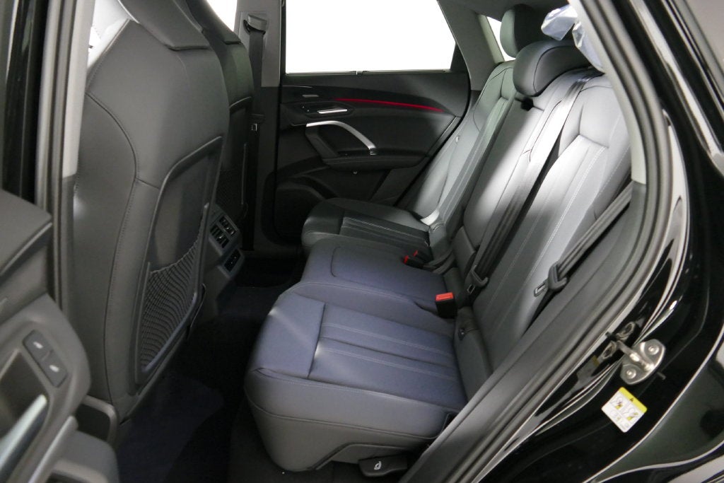2026 Audi Q5 2.0T Premium Plus quattro