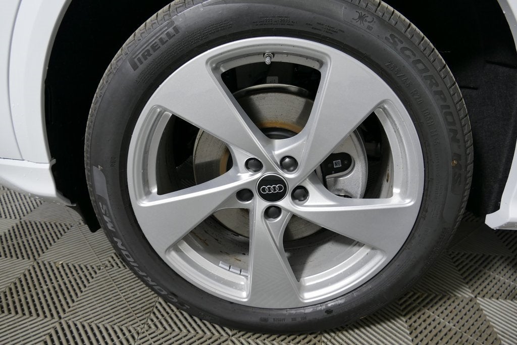 2025 Audi Q5 2.0T Premium Plus quattro