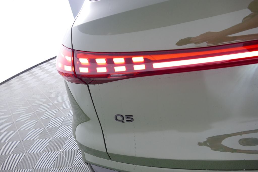 2026 Audi Q5 2.0T Premium Plus quattro