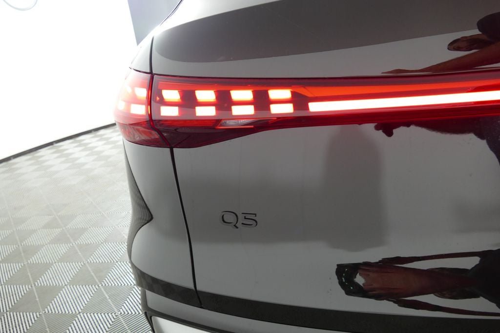 2026 Audi Q5 2.0T Premium Plus quattro