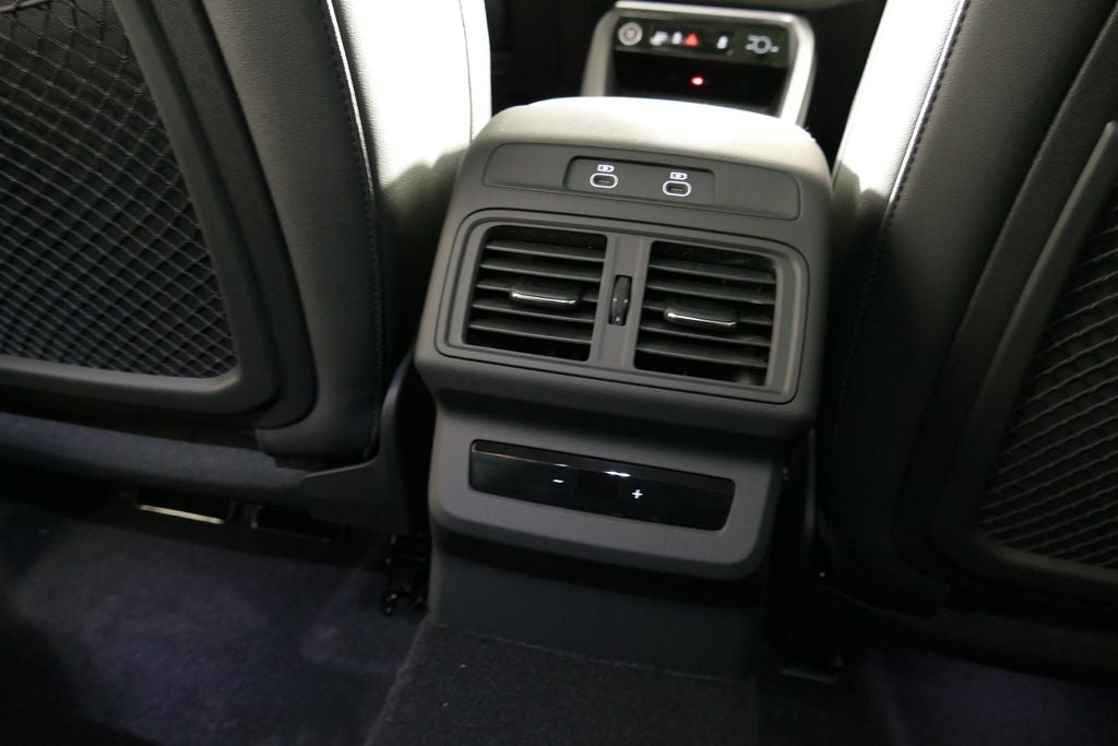 2026 Audi Q5 2.0T Premium Plus quattro