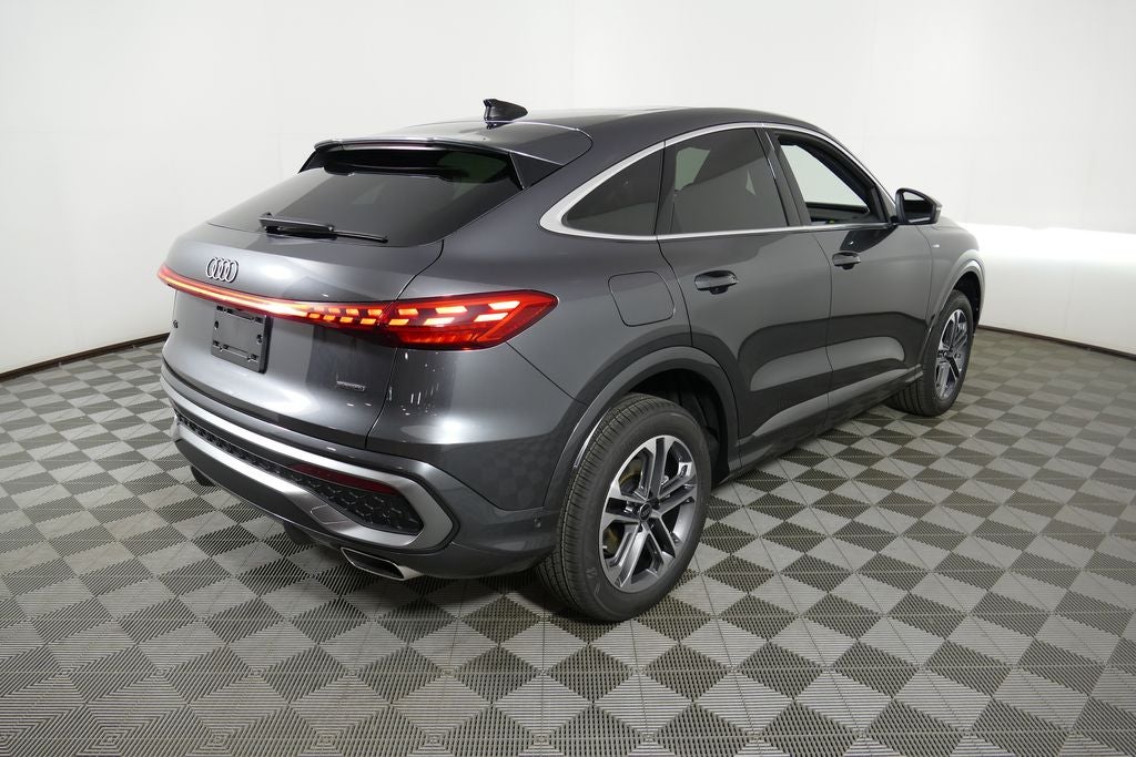 2026 Audi Q5 2.0T Premium Plus quattro