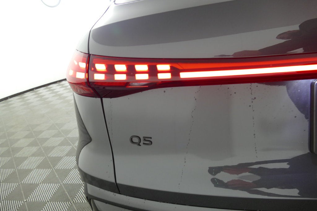 2026 Audi Q5 2.0T Premium Plus quattro