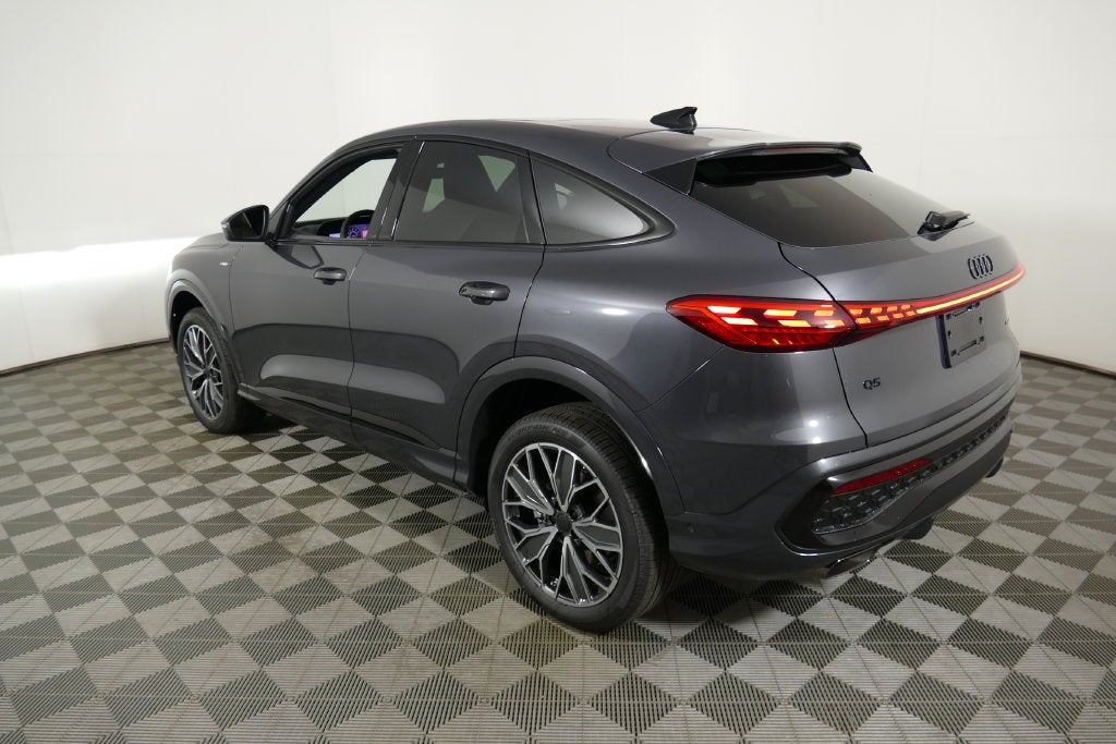 2026 Audi Q5 2.0T Premium Plus quattro