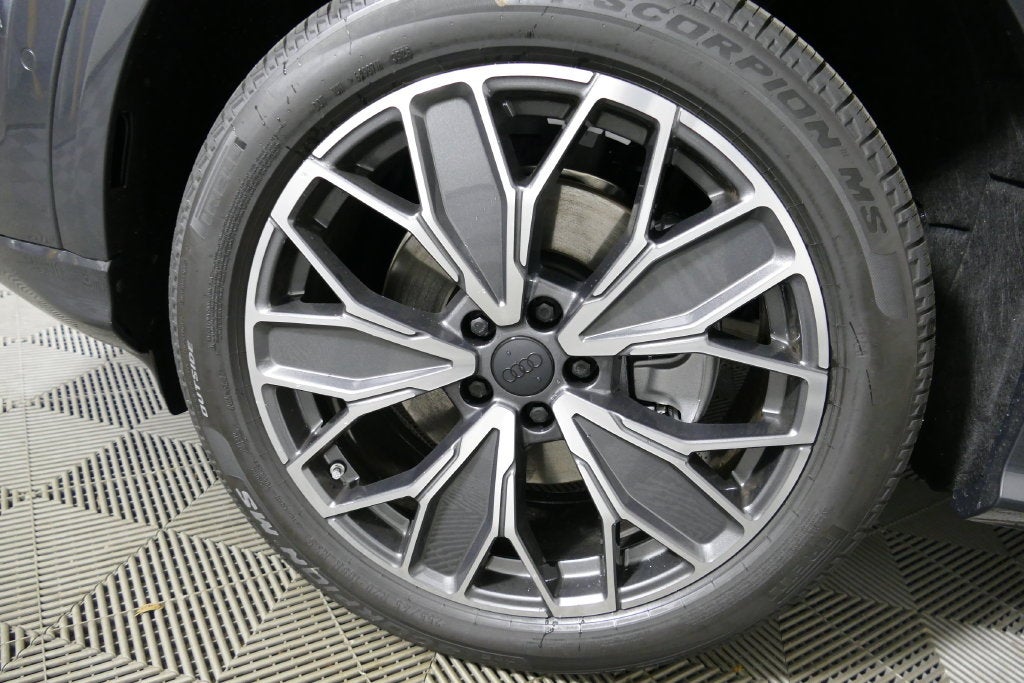 2026 Audi Q5 2.0T Premium Plus quattro