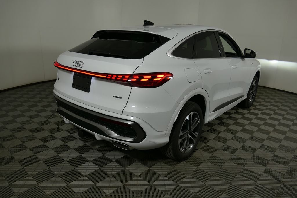 2026 Audi Q5 2.0T Premium Plus quattro