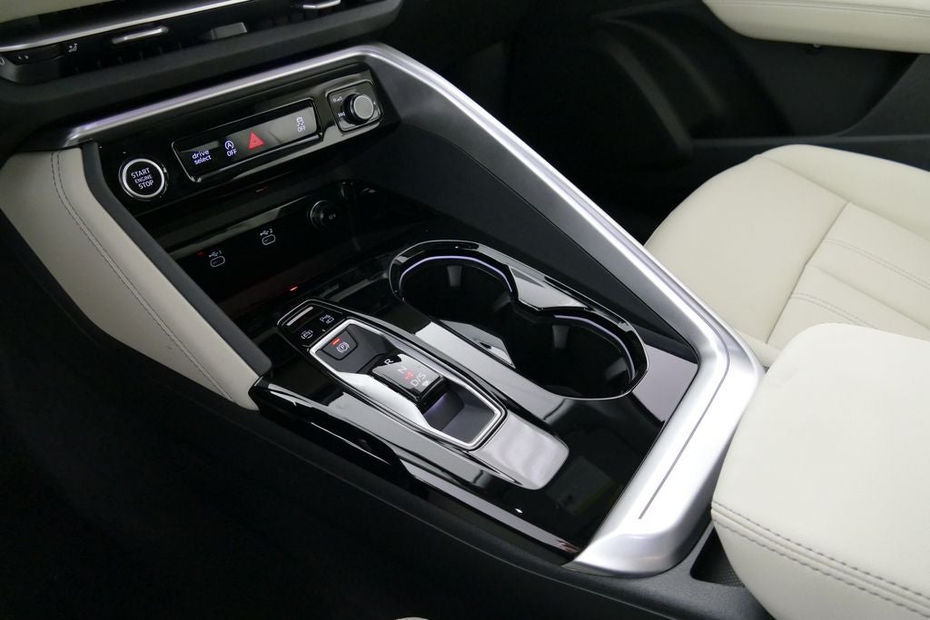 2026 Audi Q5 2.0T Premium Plus quattro