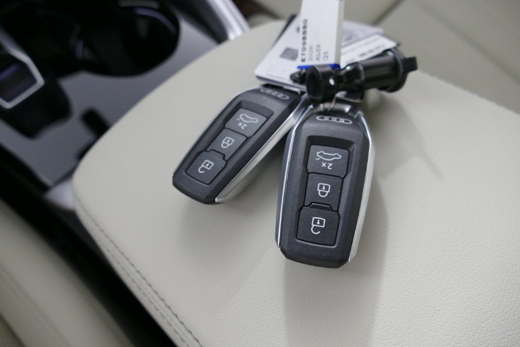 2026 Audi Q5 2.0T Premium Plus quattro