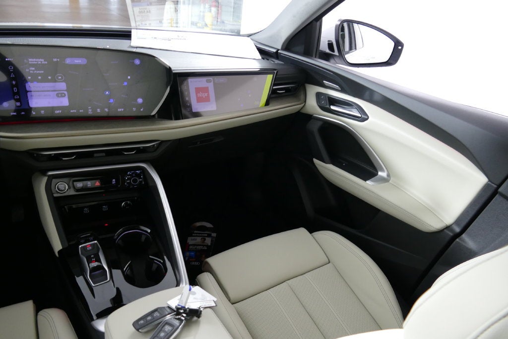 2026 Audi Q5 2.0T Premium Plus quattro