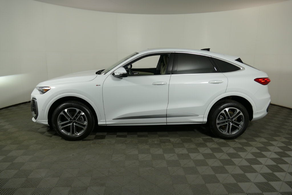 2026 Audi Q5 2.0T Premium Plus quattro