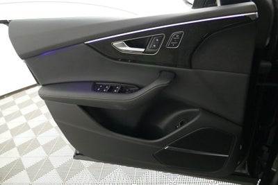 2025 Audi Q8 55 Premium Plus quattro