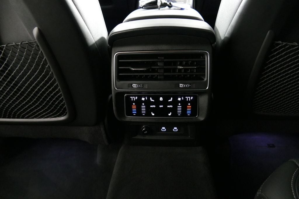 2025 Audi Q8 55 Premium Plus quattro