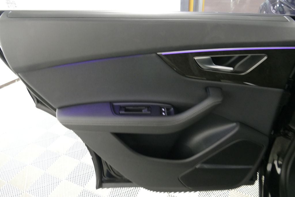 2025 Audi Q8 55 Premium Plus quattro