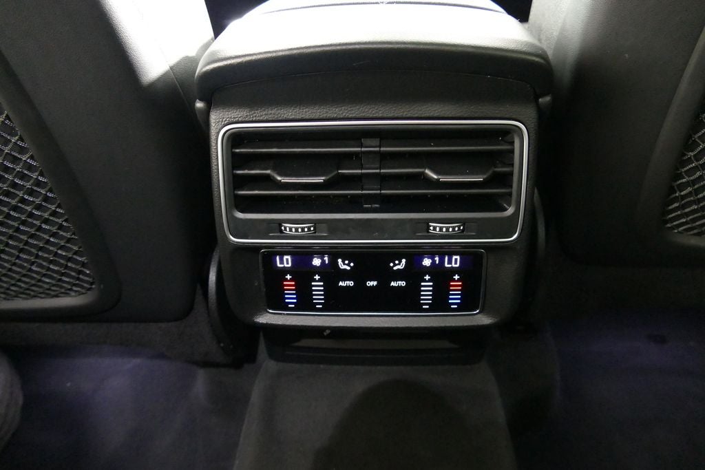 2023 Audi Q8 55 Premium Plus quattro