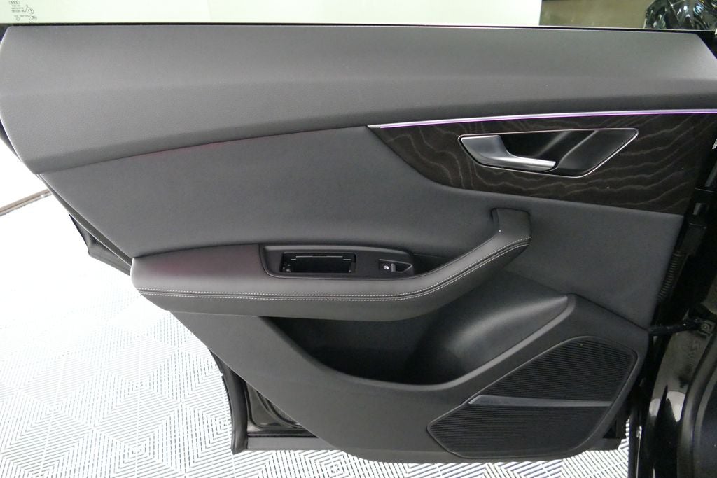 2023 Audi Q8 55 Premium Plus quattro