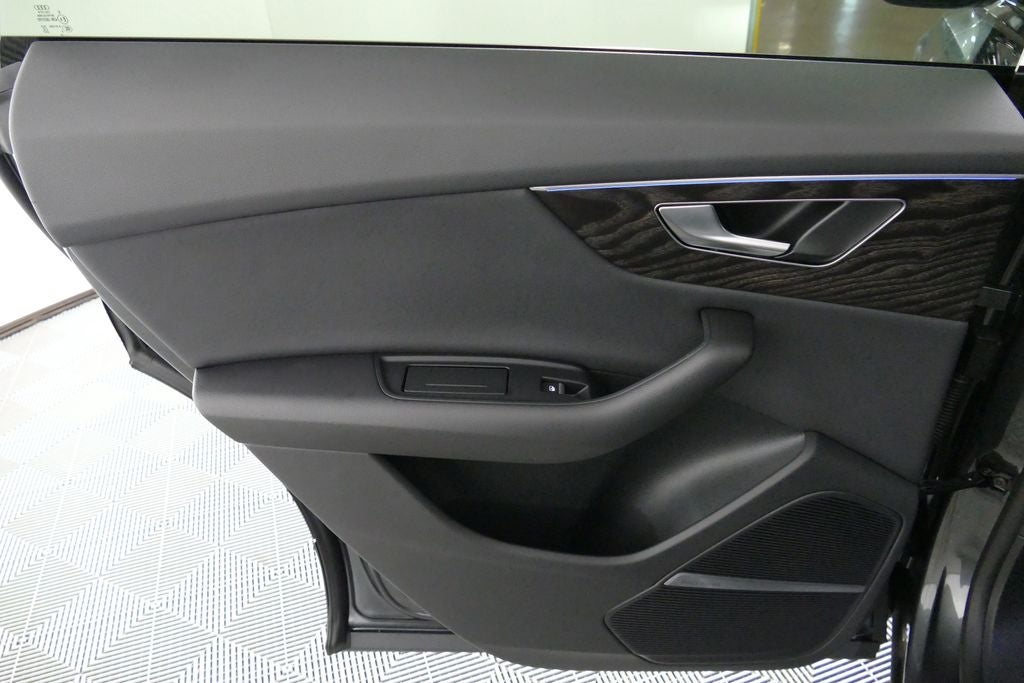 2022 Audi Q8 55 Premium Plus quattro