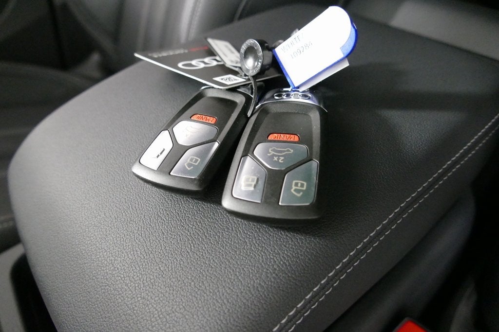 2024 Audi Q5 e 55 Prestige S Line