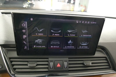 2023 Audi Q5 45 S line Prestige quattro
