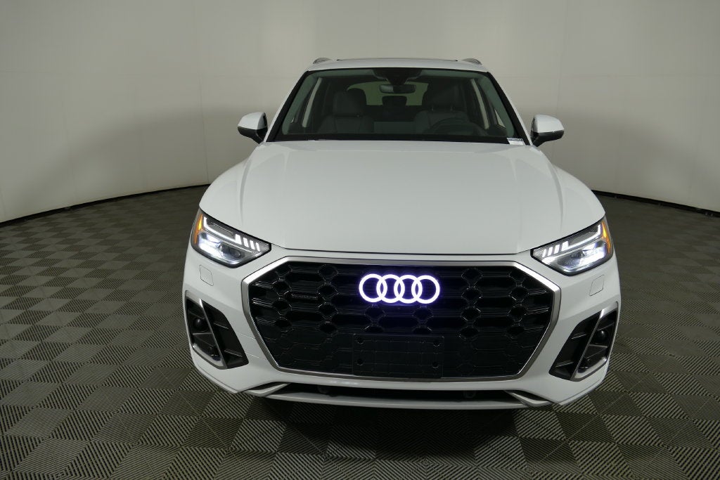 2023 Audi Q5 45 S line Prestige quattro