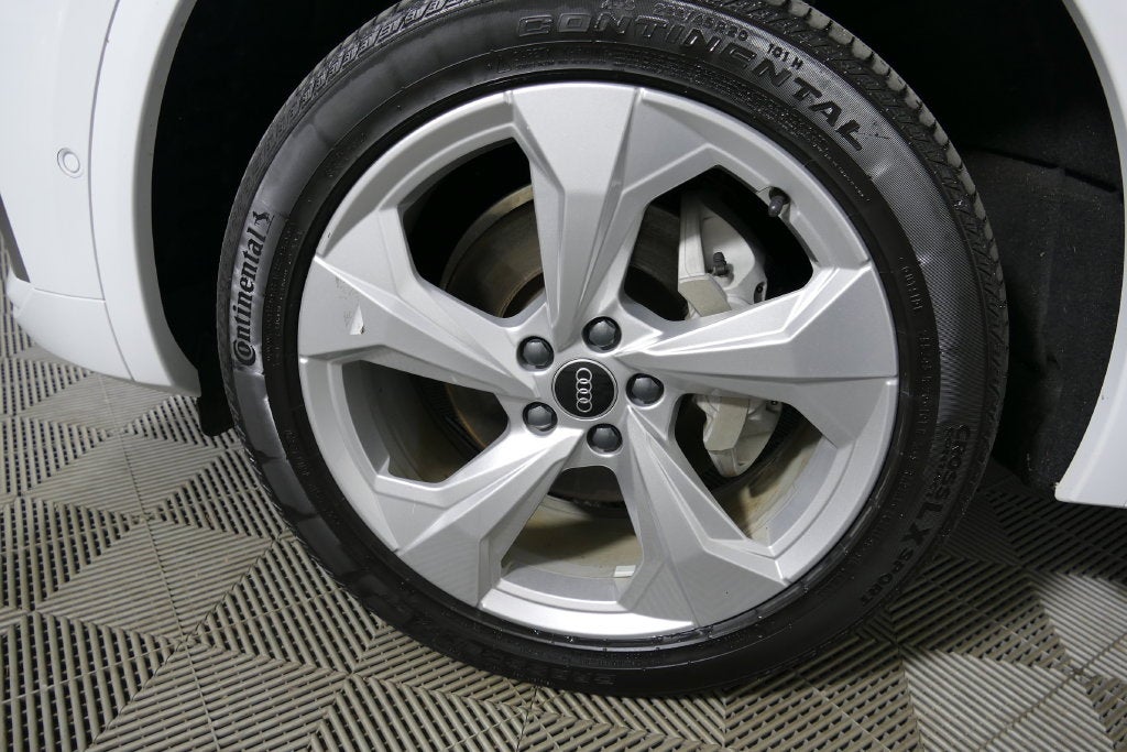 2023 Audi Q5 45 S line Prestige quattro