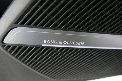 2022 Audi Q5 45 S line Prestige quattro