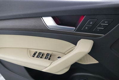 2022 Audi Q5 45 S line Prestige quattro