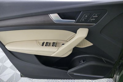 2022 Audi Q5 45 S line Prestige quattro