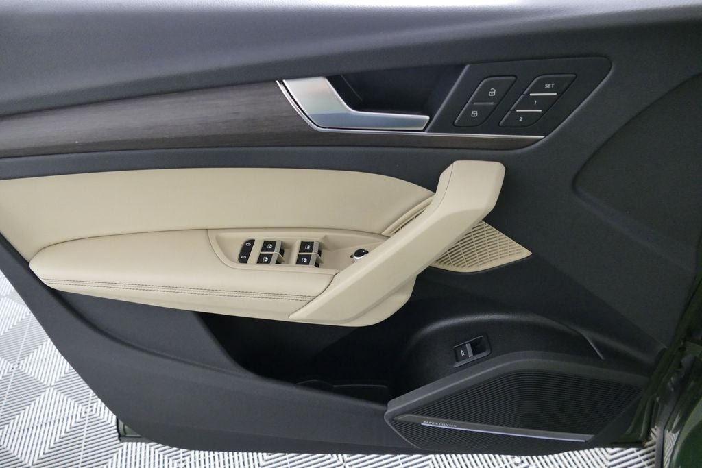 2022 Audi Q5 45 S line Prestige quattro