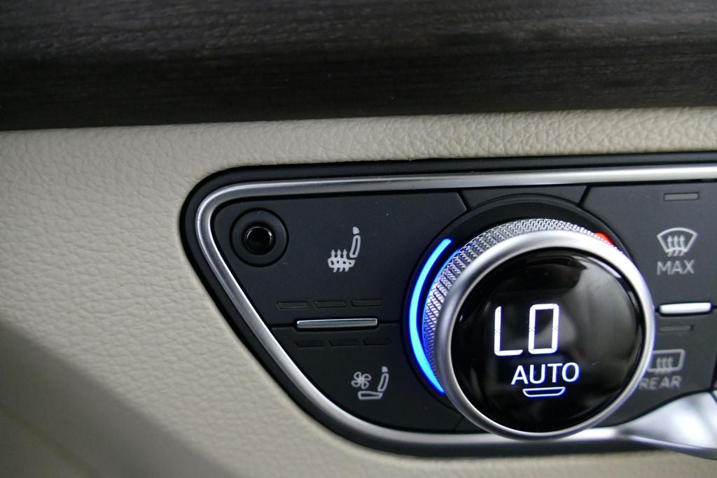 2022 Audi Q5 45 S line Prestige quattro