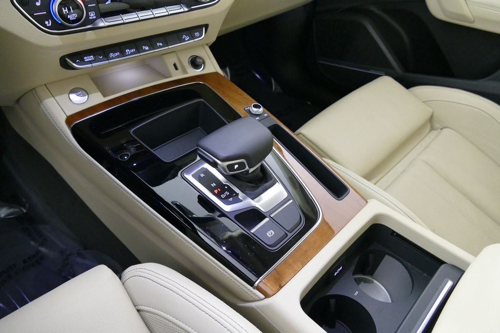 2023 Audi Q5 45 S line Prestige quattro