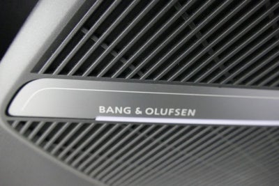 2023 Audi Q5 45 S line Prestige quattro