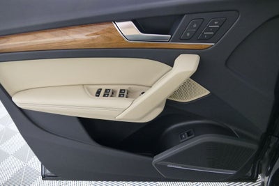 2023 Audi Q5 45 S line Prestige quattro