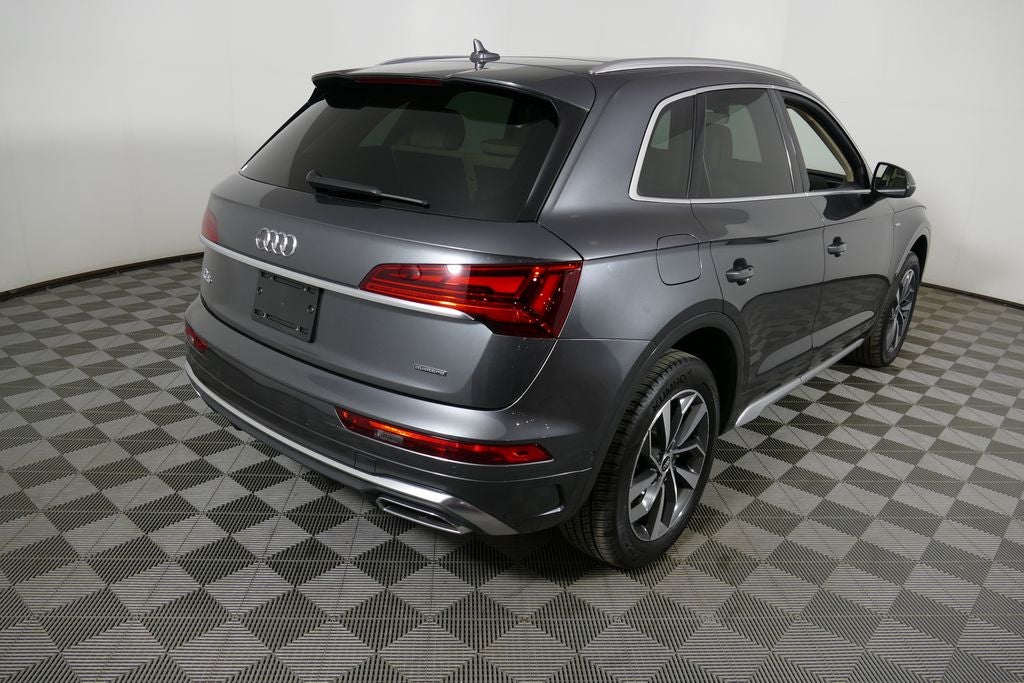 2023 Audi Q5 45 S line Prestige quattro