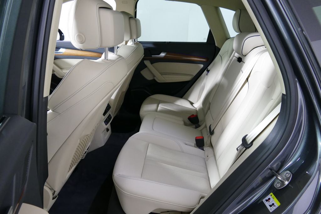 2023 Audi Q5 45 S line Prestige quattro