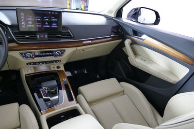 2023 Audi Q5 45 S line Prestige quattro