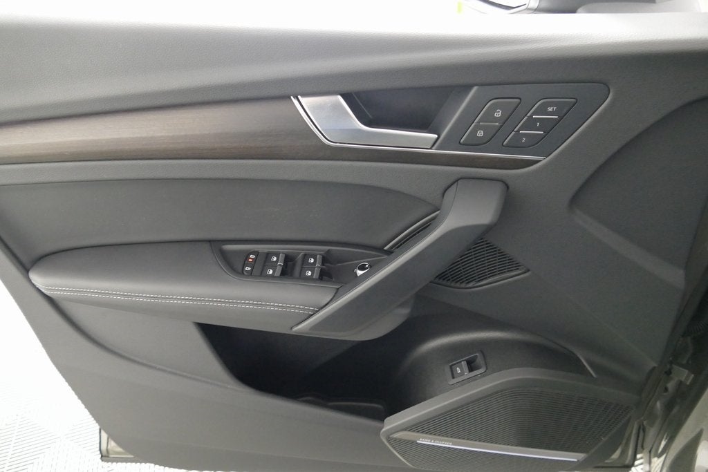 2025 Audi Q5 45 S line Prestige quattro