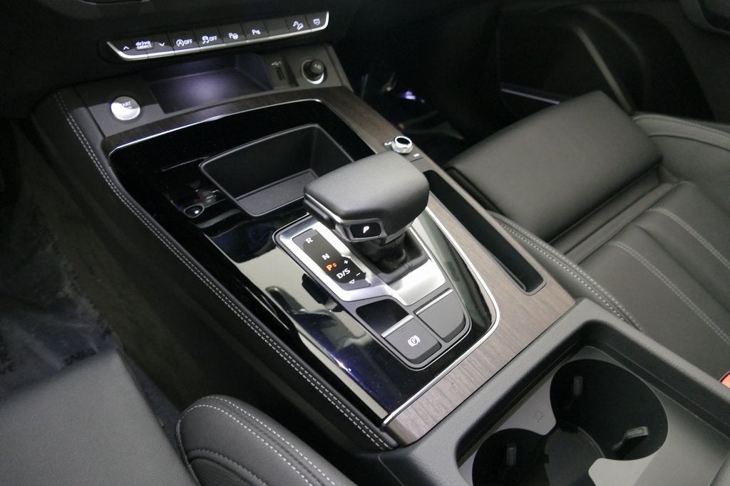 2025 Audi Q5 45 S line Prestige quattro