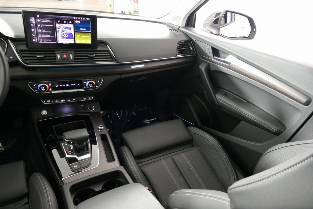 2025 Audi Q5 45 S line Prestige quattro