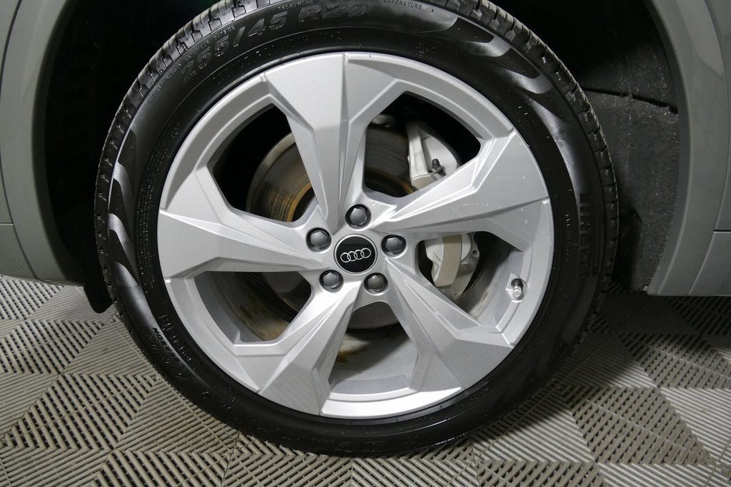 2025 Audi Q5 45 S line Prestige quattro