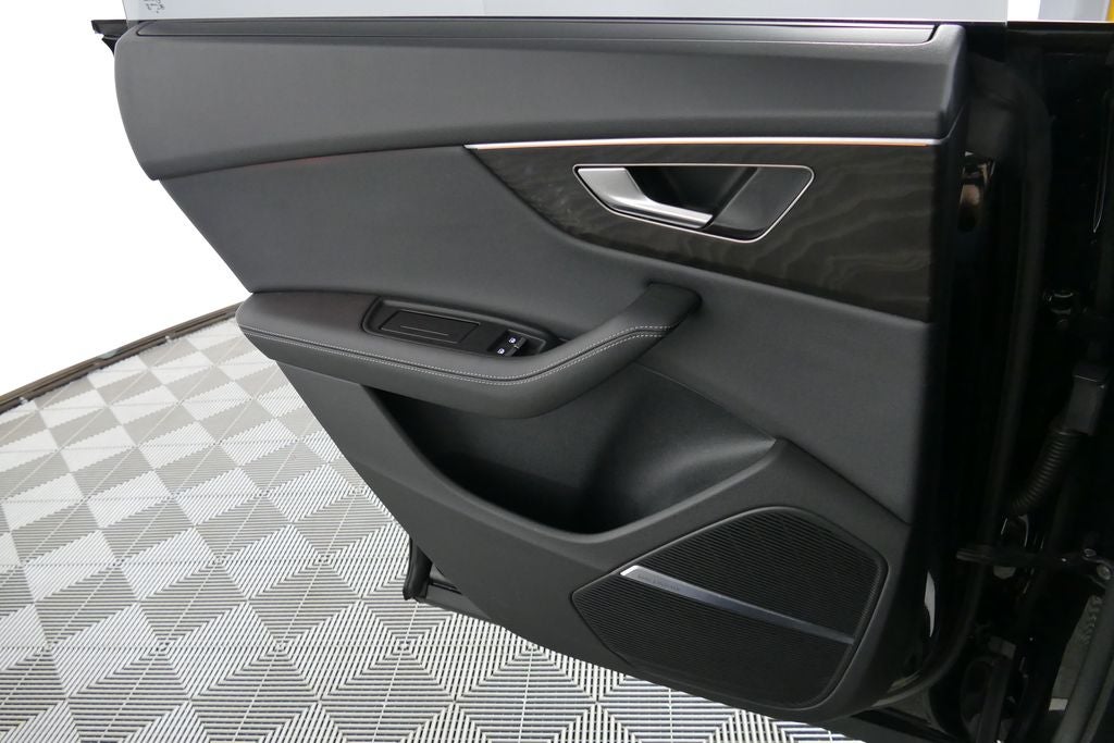2023 Audi Q8 55 Prestige quattro