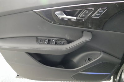 2026 Audi Q8 quattro