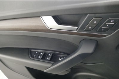 2023 Audi Q5 45 S line Premium quattro