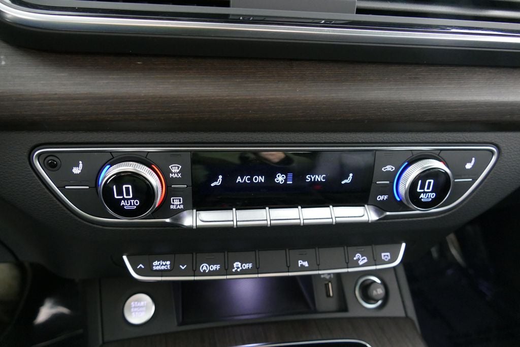 2023 Audi Q5 45 S line Premium quattro