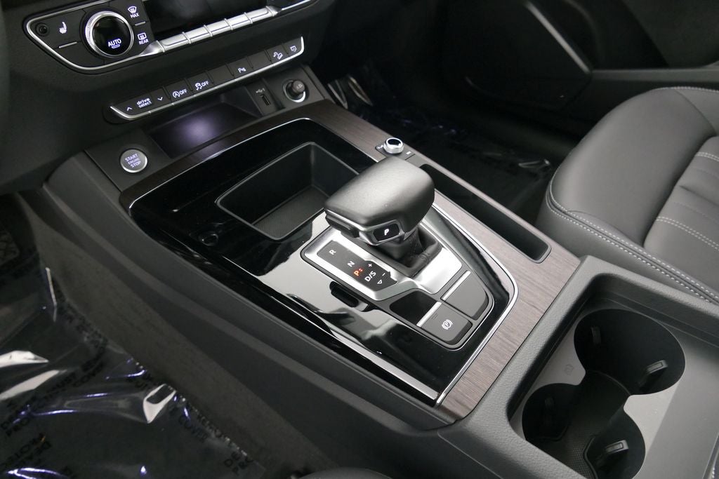 2023 Audi Q5 45 S line Premium quattro
